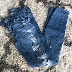 AE Distressed skinny Jean